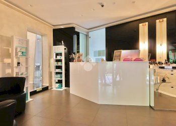 Commercial Activity Via Fratelli Cervi, Reggio nell'Emilia - photo 5