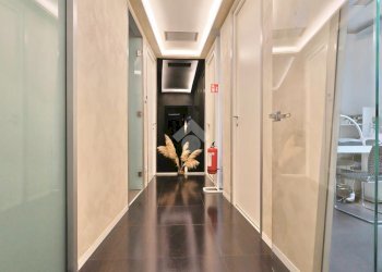 Commercial Activity Via Fratelli Cervi, Reggio nell'Emilia - photo 15