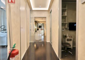 Commercial Activity Via Fratelli Cervi, Reggio nell'Emilia - photo 9