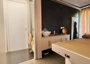 Commercial Activity Via Fratelli Cervi, Reggio nell'Emilia - photo 16