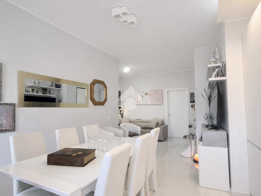 Three-room apartment Via Giovenale Boetto, Bra - photo 3