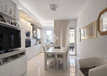 Three-room apartment Via Giovenale Boetto, Bra - photo 1