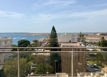 Foto 1 - Trilocale VIALE TUNISI
 
12, Siracusa - foto 1