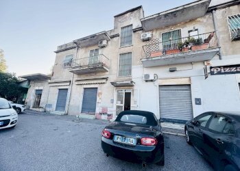 Foto 1 - Stabile - Palazzo Via Laurentina
 
912, Roma - foto 1