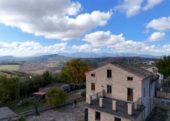 Foto 3 - Independent house Via Vincenzo Bellini, Falerone - photo 3