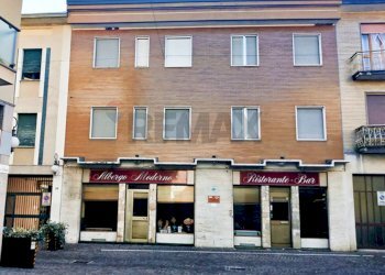 Edificio all\'aperto - Hotel Via Mazzini
8, Trecate - foto 1