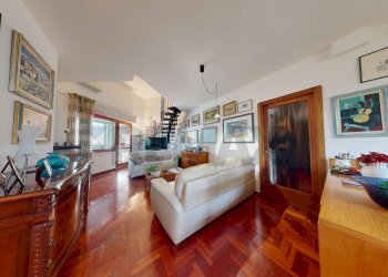 Soggiorno - Attico VIA SICILIA
 
63, Perugia - foto 3