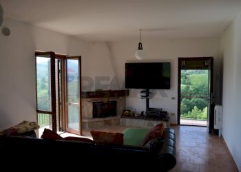 Soggiorno - Casa indipendente casacastalda, Valfabbrica - foto 8