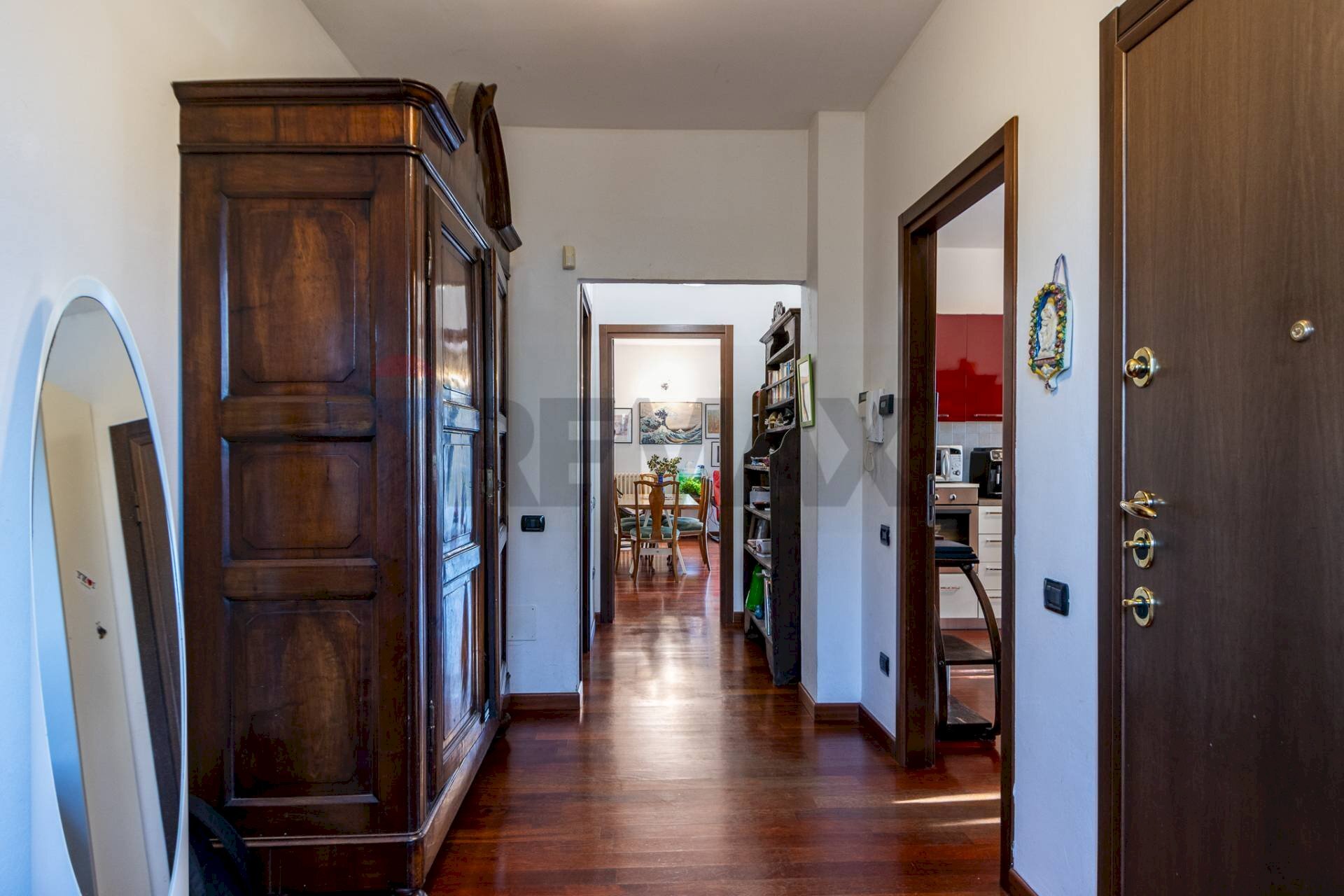 Hall / corridoio - Trilocale via Grigna, 3, Carnate - foto 2