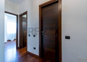 Hall / corridoio - Trilocale via Grigna, 3, Carnate - foto 22