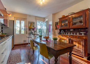 Sala da pranzo - Trilocale via Grigna, 3, Carnate - foto 6