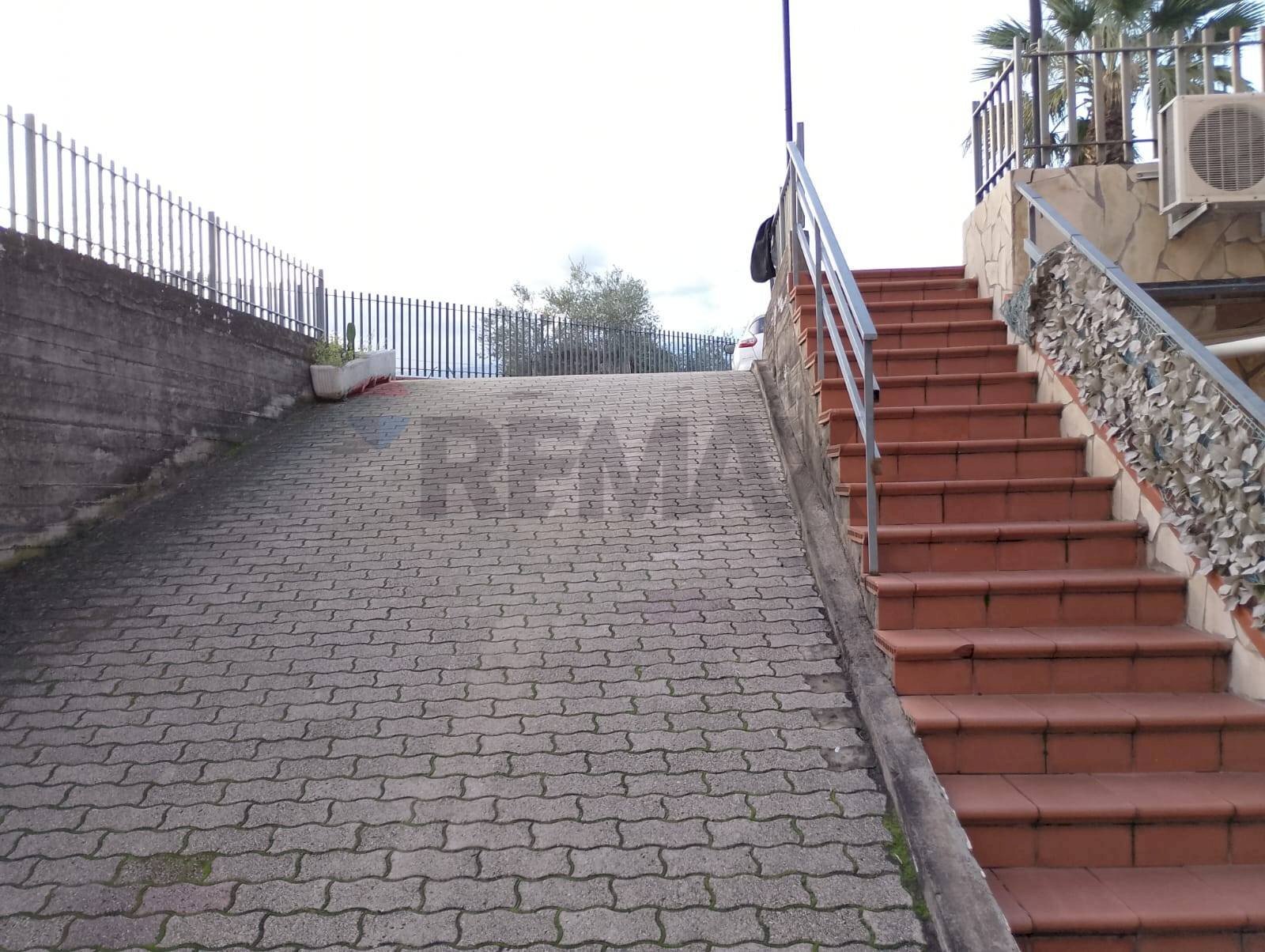 Scale - Casa semi indipendente Via Sant' Anna
 
13-9, Mascali - foto 2