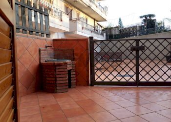 Terrazza - Casa semi indipendente Via Sant' Anna
 
13-9, Mascali - foto 13