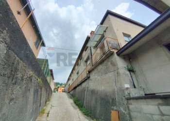 Edificio all\'aperto - Capannone Fiorano al Serio - foto 2