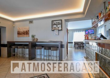 Foto 5 - Negozio Piazza Castello
 
14, Castel Rozzone - foto 5