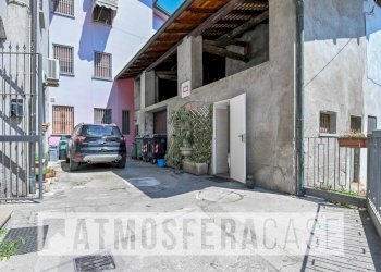 Foto 20 - Negozio Piazza Castello
 
14, Castel Rozzone - foto 20