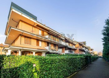 Edificio all\'aperto - Monolocale Via Spluga
 
1, Seregno - foto 1