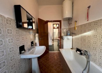 Bagno - Casa semi indipendente Largo San Donato
 
51, Fragneto Monforte - foto 17