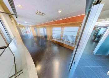 Hall / corridoio - Office via Roma
 
325, Palermo - photo 39