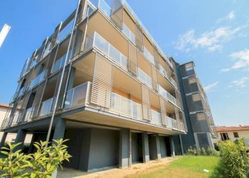 Edificio - Box via Corridoni
 
79, Bergamo - foto 2