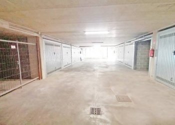 Garage - Box via Corridoni
 
79, Bergamo - foto 7