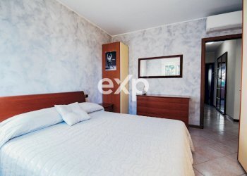 CAMERA DA LETTO - Three-room apartment Via Giovanni Pacini, Seregno - photo 25