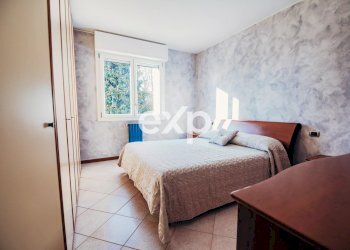 CAMERA DA LETTO - Three-room apartment Via Giovanni Pacini, Seregno - photo 50