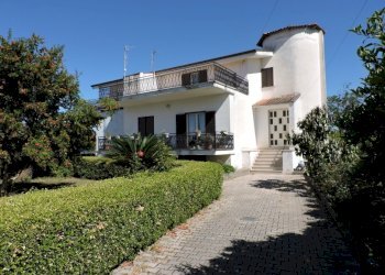 Villa Bifamiliare Cellole - foto 1