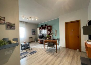 Casa indipendente Via Fratelli Manfredi, Castelnovo di Sotto - foto 10