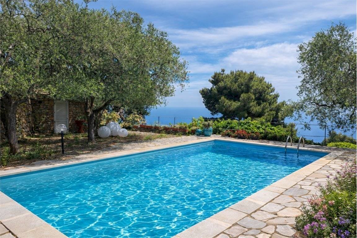 Foto 1 - Villa Via al Castellaretto
 
8, Cervo - foto 1