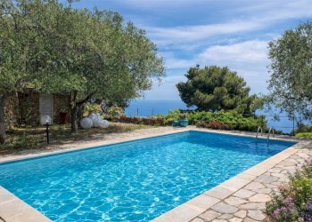 Foto 1 - Villa Via al Castellaretto
 
8, Cervo - foto 1