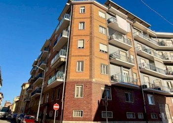 Facciata - Bilocale via Guglielmo Baldessano, 41, Carmagnola - foto 7