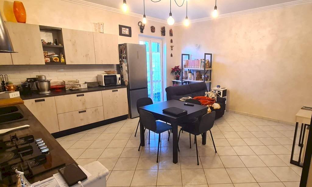 Soggiorno - Trilocale via Franco da Perugia, Roma - foto 3