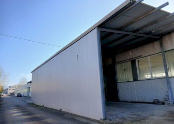 0b8599b4-5d1b-4706-b37c-dbcb112a088d.jpg - Locale Commerciale Terni - foto 1