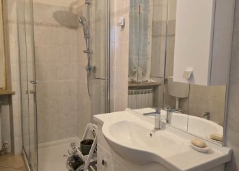 27.jpg - Quadrilocale Via George Byron 59, Tuoro sul Trasimeno - foto 27