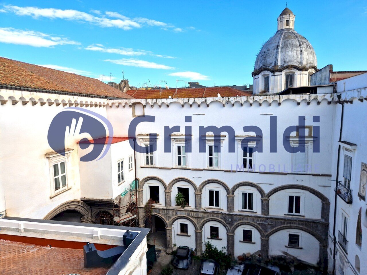 03.jpg - Four-room apartment Via San Biagio dei Librai 121, Napoli - photo 2