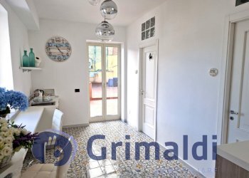 07.jpg - Quadrilocale Via San Biagio dei Librai 121, Napoli - foto 4