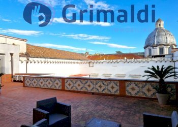 010.jpg - Quadrilocale Via San Biagio dei Librai 121, Napoli - foto 6