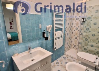 015.jpg - Quadrilocale Via San Biagio dei Librai 121, Napoli - foto 10