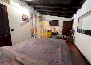 ec085fa9-e2c8-42d4-8741-658e3e8f4a8a.jpeg - Four-room apartment Riviera Dionisio Il Grande 100, Siracusa - photo 27