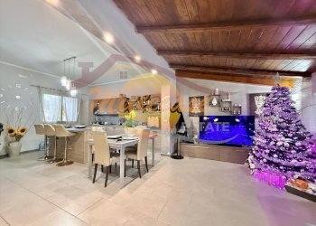 f5066521-cd05-4d9d-917d-a67f23c81ef4.jpeg - Villa VIA DELLA DONZELLA, Siracusa - photo 21