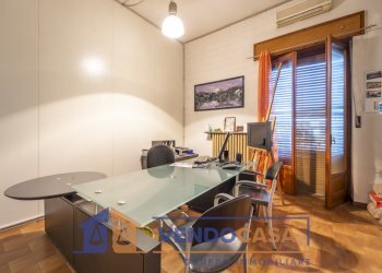 Commercial Premises Busca - photo 20