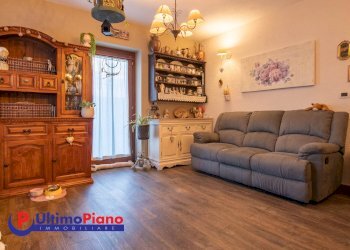 soggiorno - Independent house Frazione Cheniere 36, 36, Pollein - photo 4