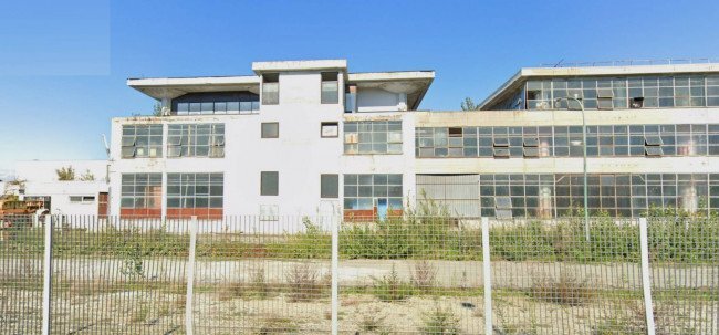 Capannone Chivasso - foto 1