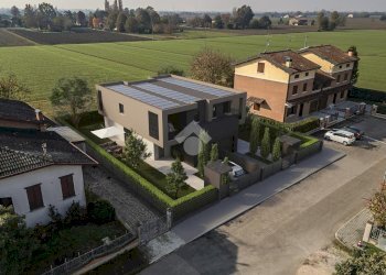 Villa a Schiera Via Filzi, Novi di Modena - foto 1