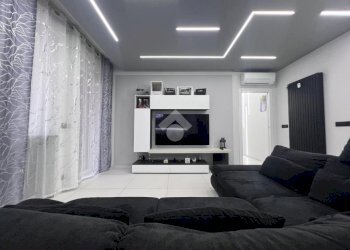 Appartamento Via Cavour, Orbassano - foto 2