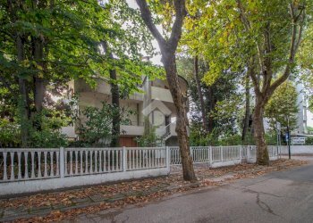Four-room apartment Viale Dante Alighieri, Cervia - photo 32