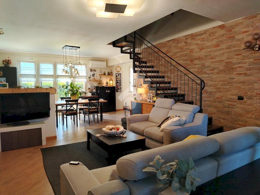 Appartamento Strada principale Beneceto, Parma (zona San Lazzaro) - foto 1