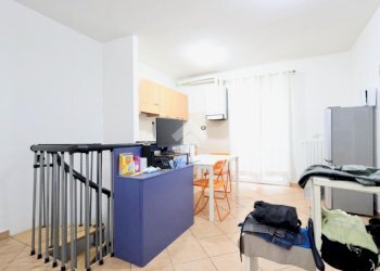 One-room apartment Via Monte Nero, Reggio nell'Emilia - photo 14