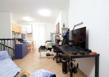 One-room apartment Via Monte Nero, Reggio nell'Emilia - photo 18